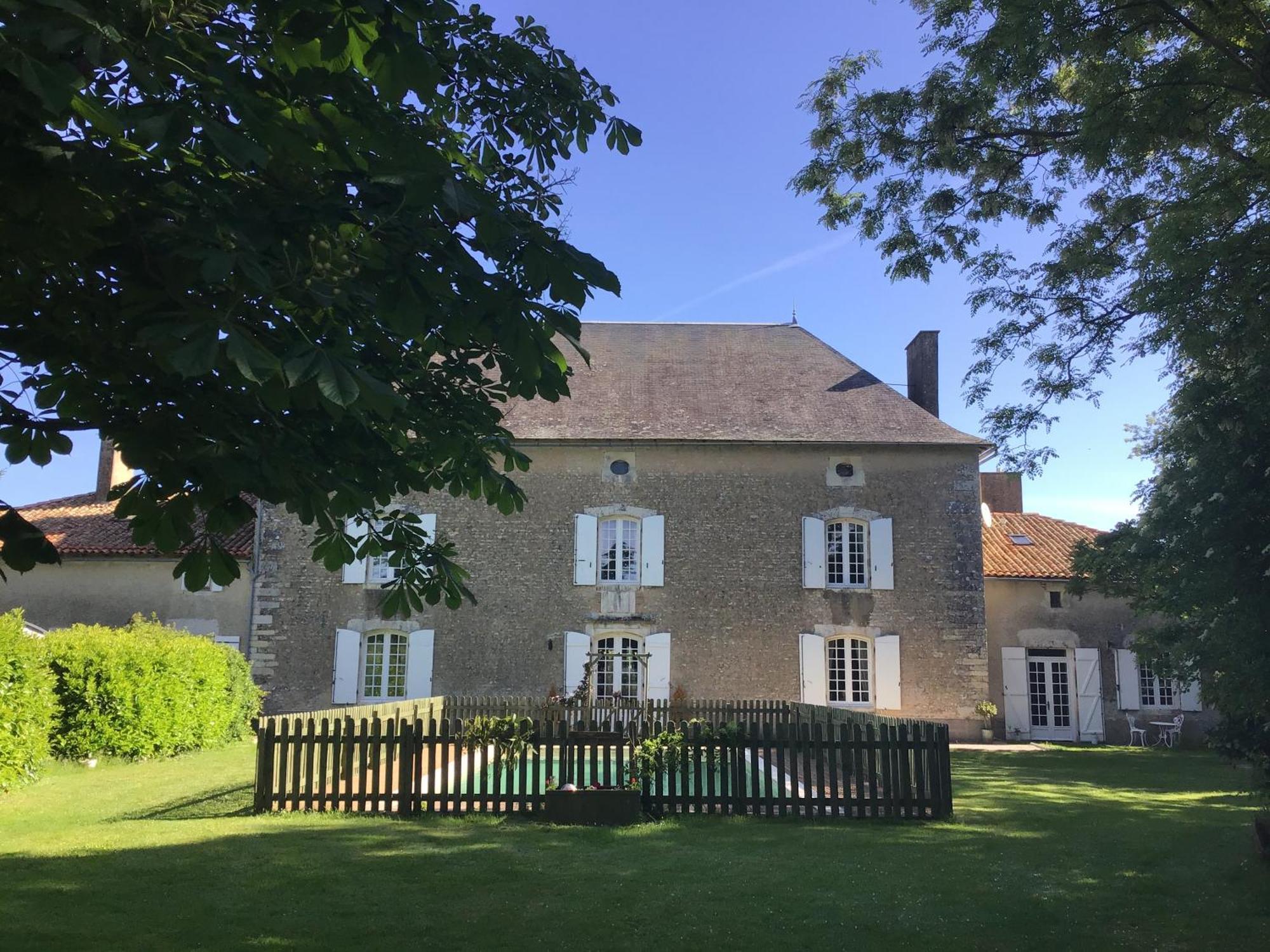 Villa Le Logis de Limalonges Extérieur photo